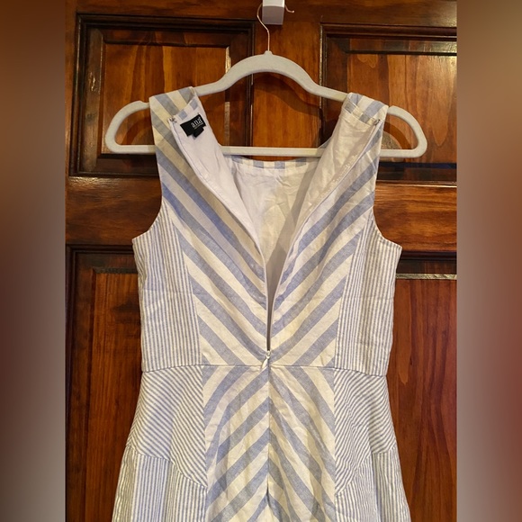 a.n.a A New Approach Chevron Blue/White Striped Seersucker Linen Sheath Dress S - Picture 3 of 7
